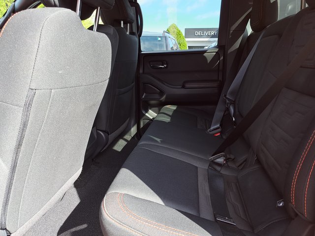 Used 2025 Nissan Frontier PRO-4X AWD/4WD image 22
