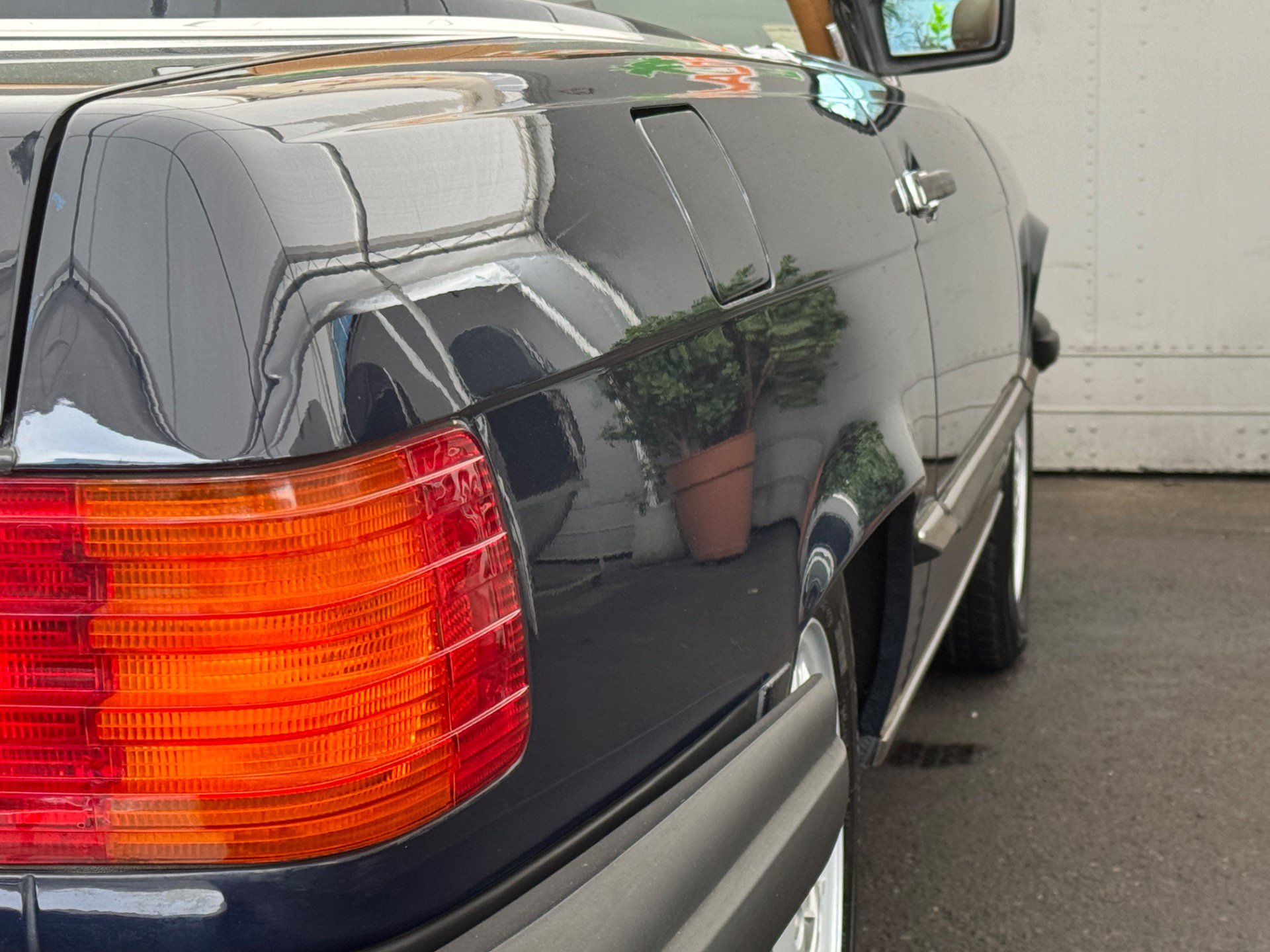Used 1987 Mercedes-Benz 560 SL image 34