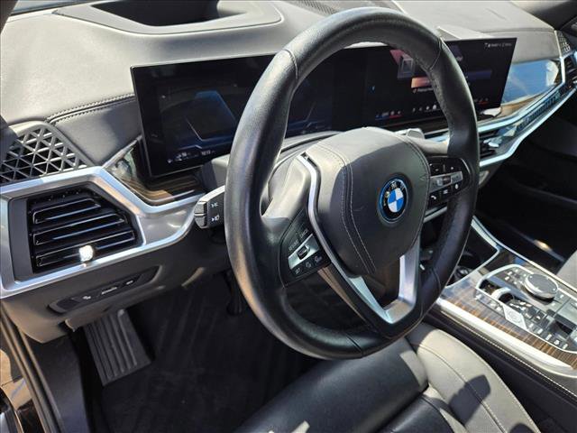 Used 2025 BMW X5 xDrive50e AWD/4WD image 10