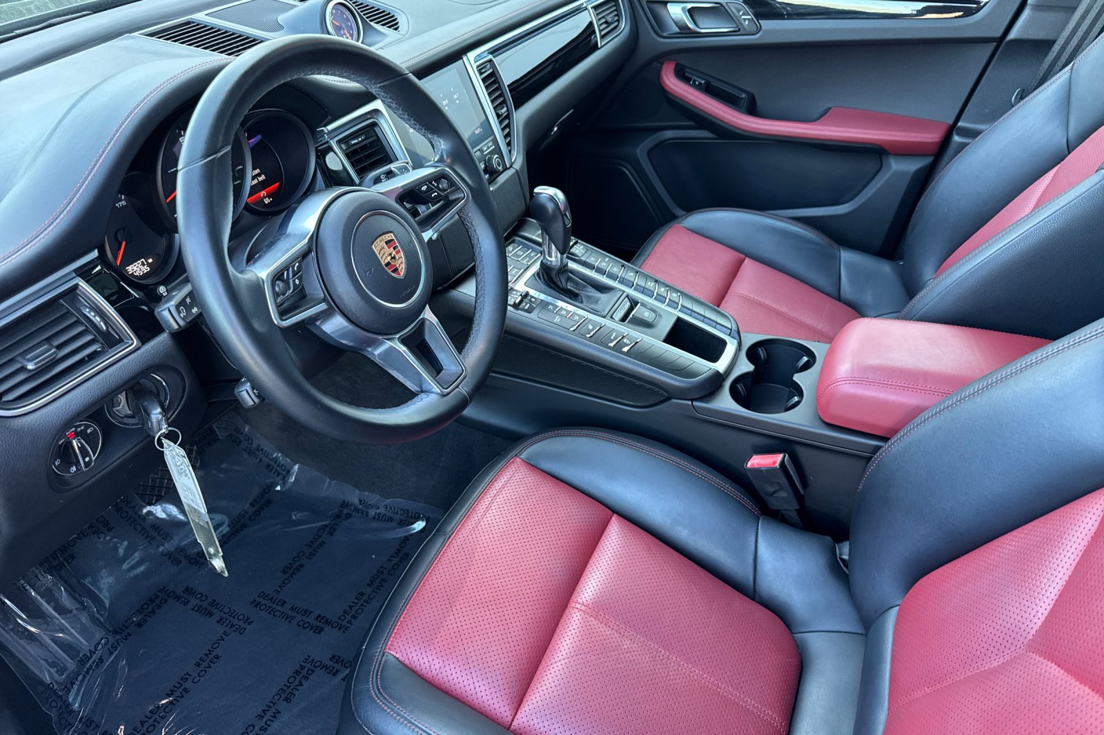 Used 2018 Porsche Macan image 10