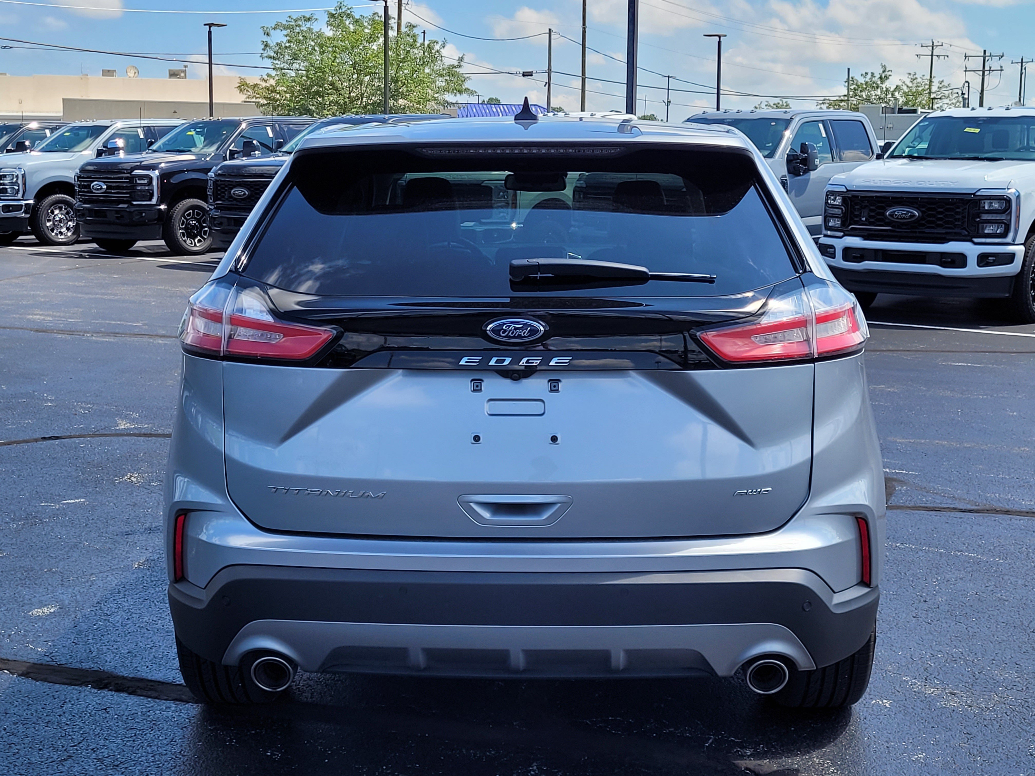 Used 2024 Ford Edge Titanium AWD/4WD image 5