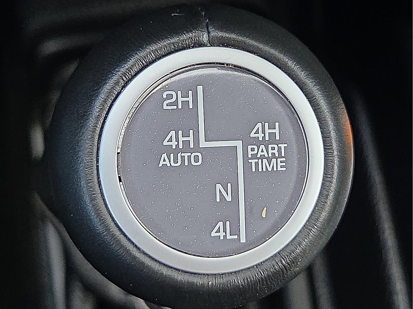 Used 2022 Jeep Wrangler Unlimited Sahara w/ Cold Weather Group image 18