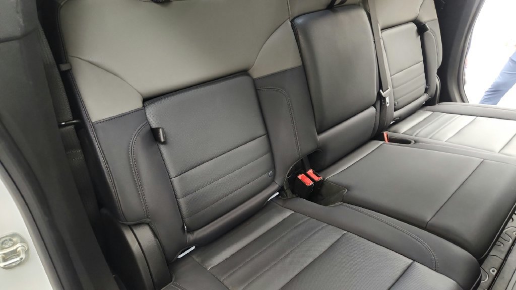 Used 2025 GMC Hummer EV 2X w/ LPO, Sport Package AWD/4WD image 24