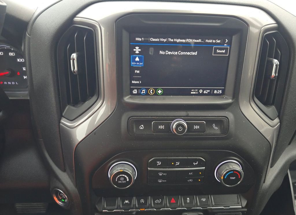 Used 2023 Chevrolet Silverado 1500 Custom image 11