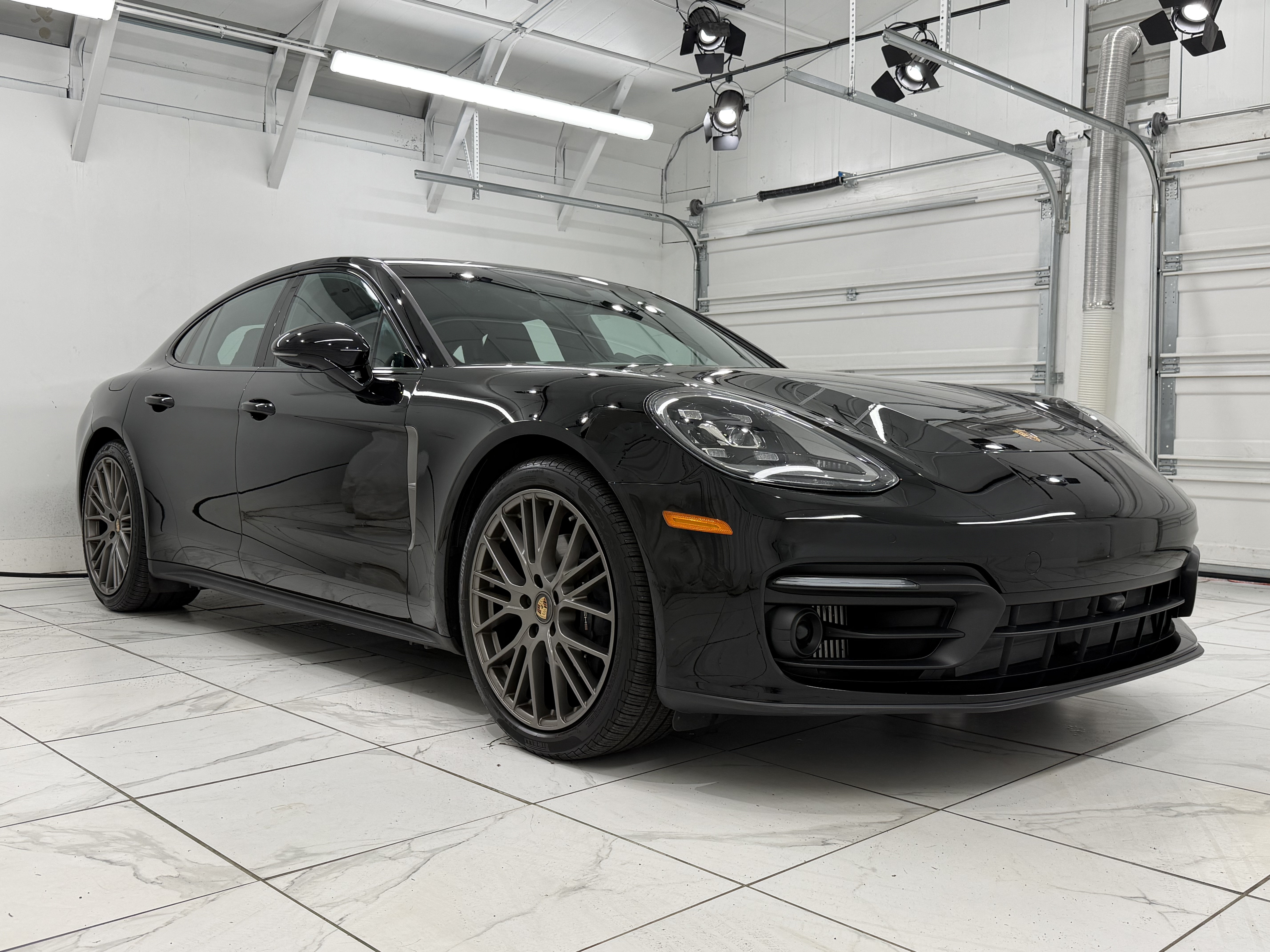 Certified 2023 Porsche Panamera 4 Platinum Edition AWD/4WD image 10