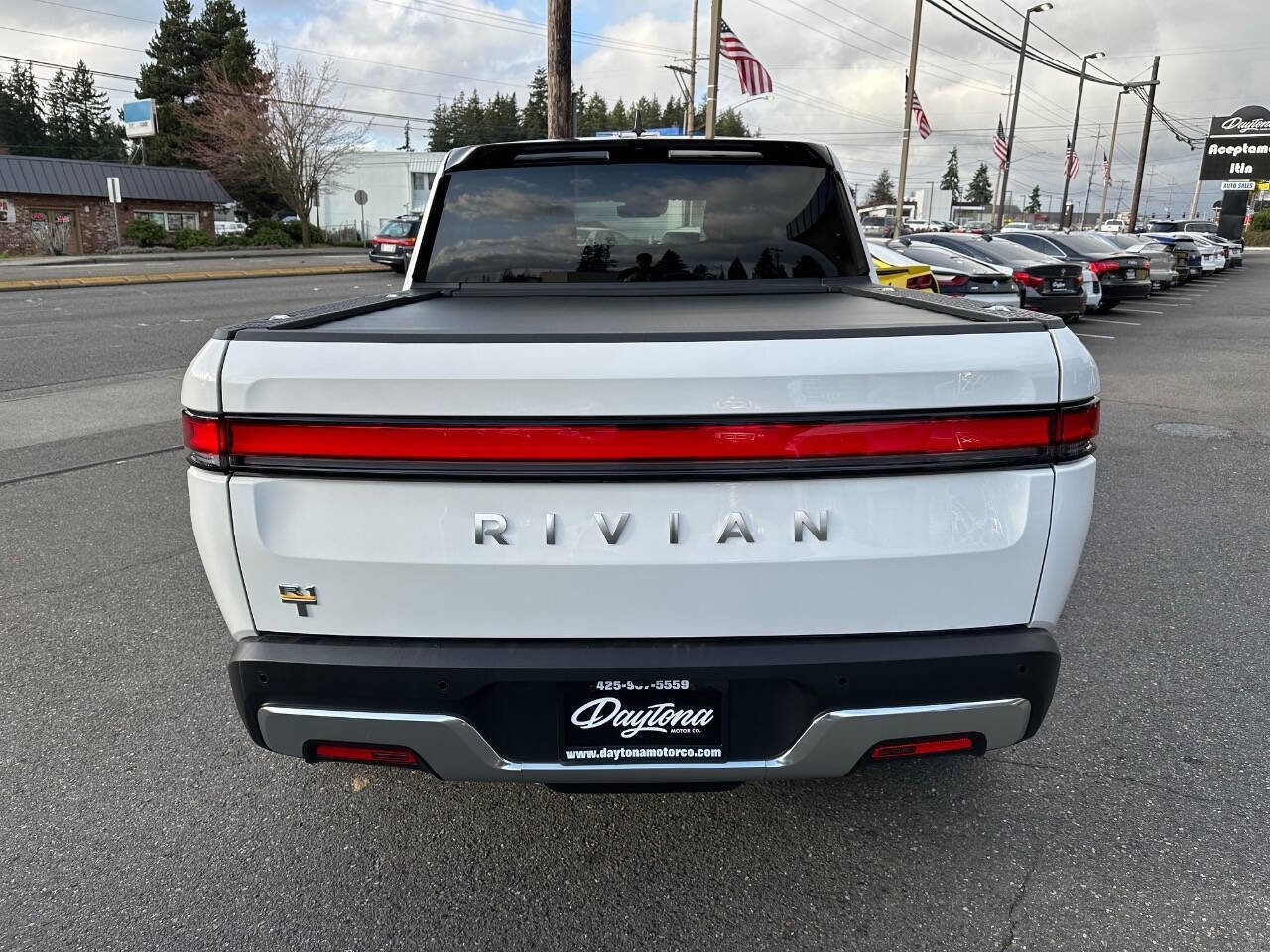 Used 2022 Rivian R1T Launch Edition image 5