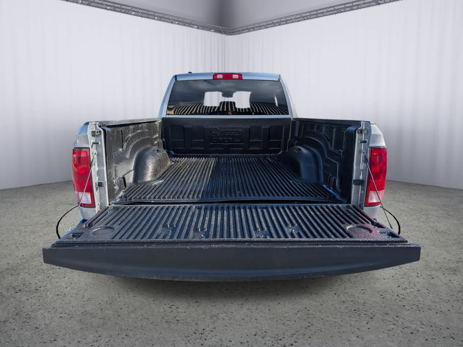 Used 2024 RAM 1500 Classic SLT image 12