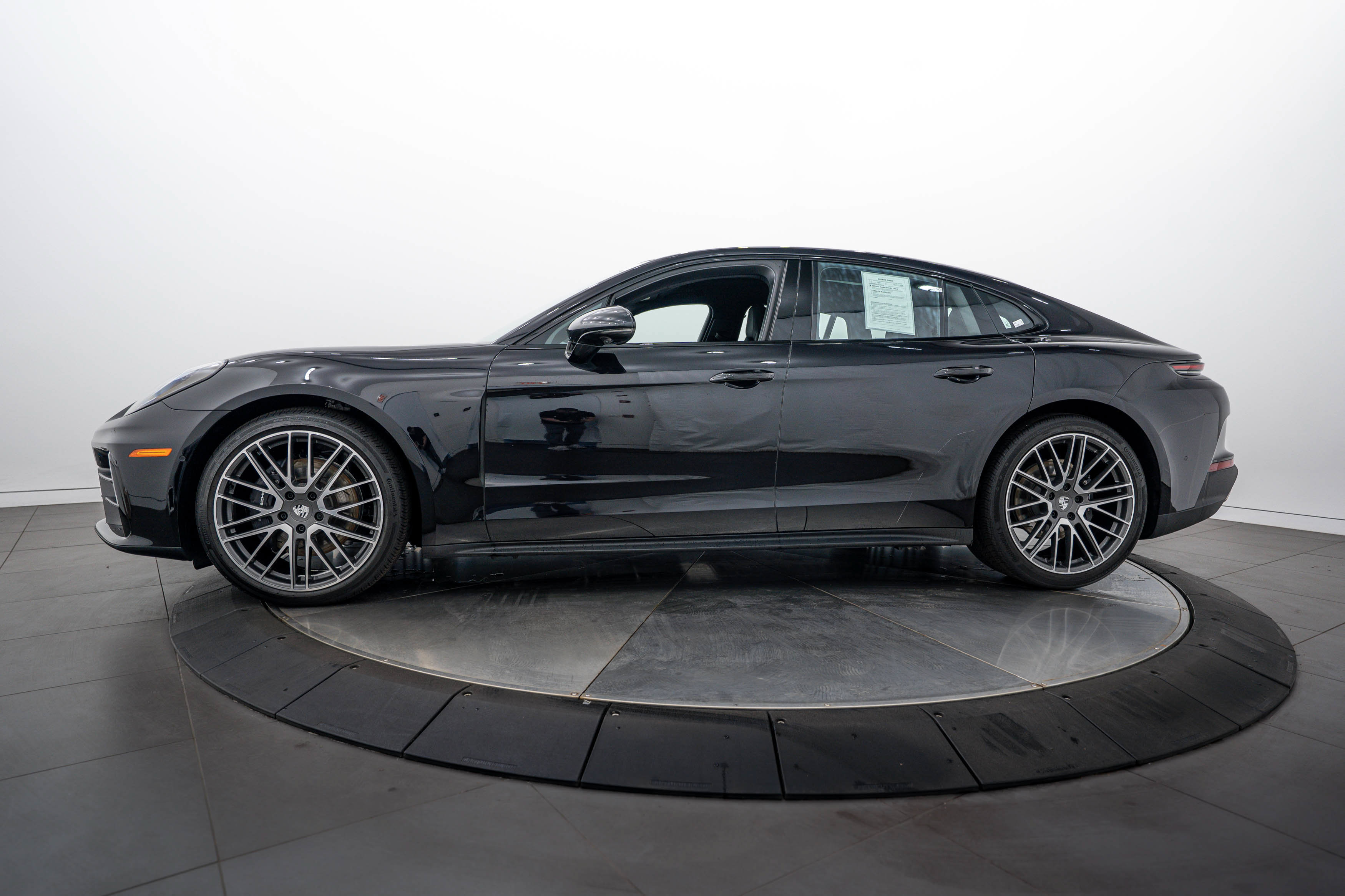 Certified 2026 Porsche Panamera 4 AWD/4WD image 2