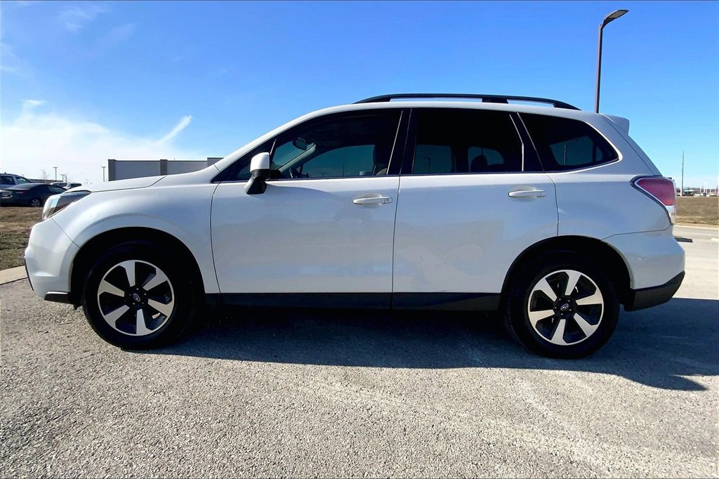 Used 2017 Subaru Forester 2.5i Limited image 8