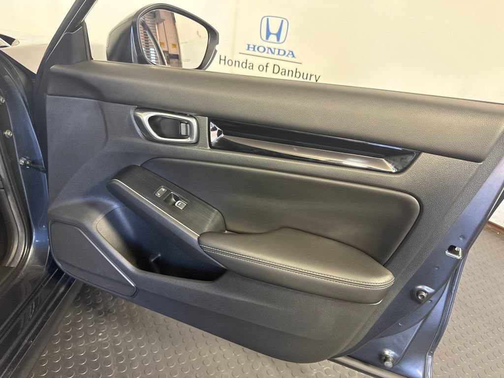 Used 2024 Honda Civic Touring image 5
