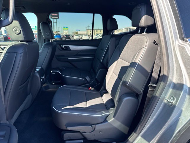 Used 2026 Buick Enclave Preferred w/ Power Package FWD image 23