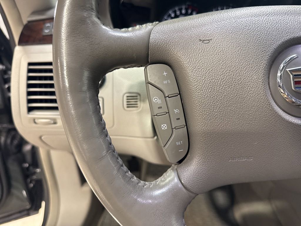 Used 2008 Cadillac DTS FWD image 12