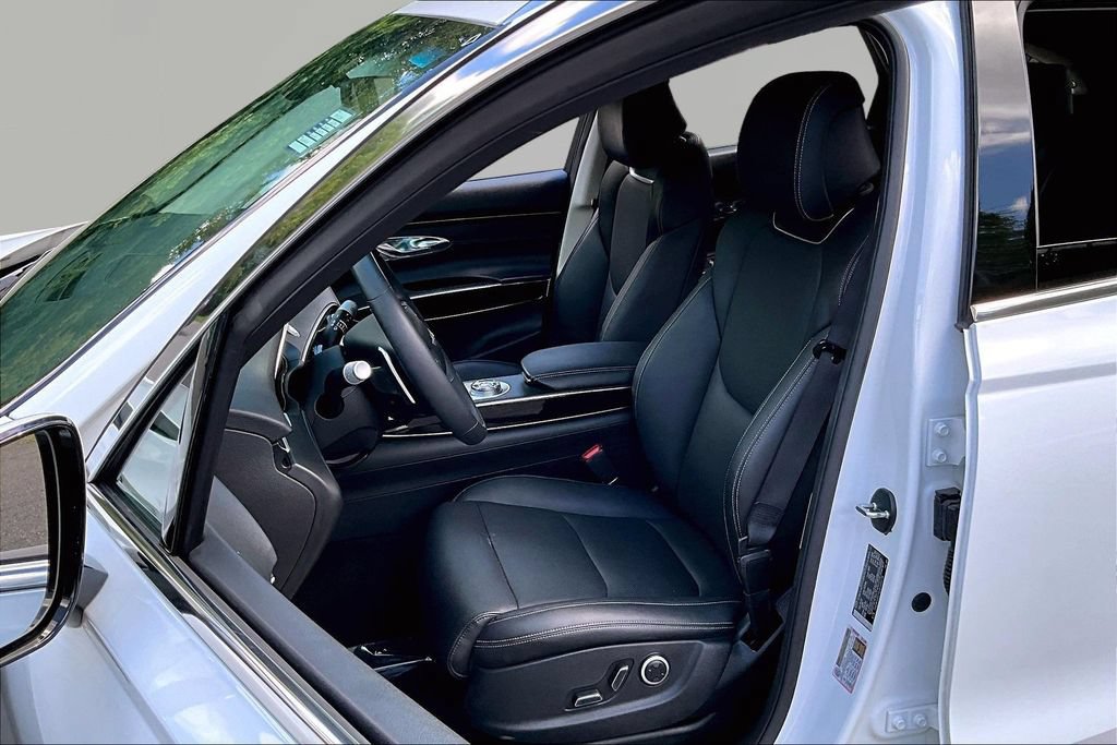 Used 2024 Genesis GV70 2.5T AWD/4WD image 18