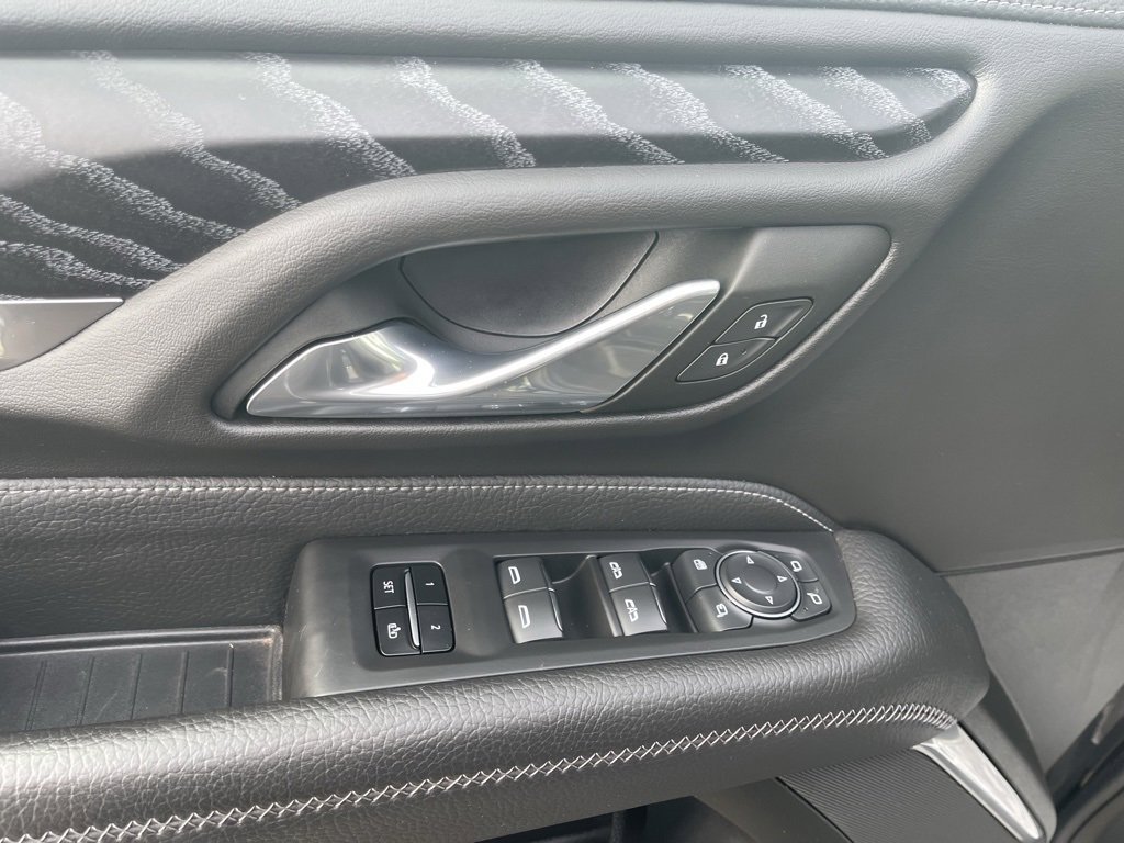 Used 2023 GMC Yukon Denali w/ Denali Reserve Package image 14
