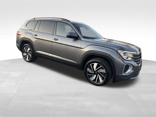 Used 2025 Volkswagen Atlas SE FWD image 7