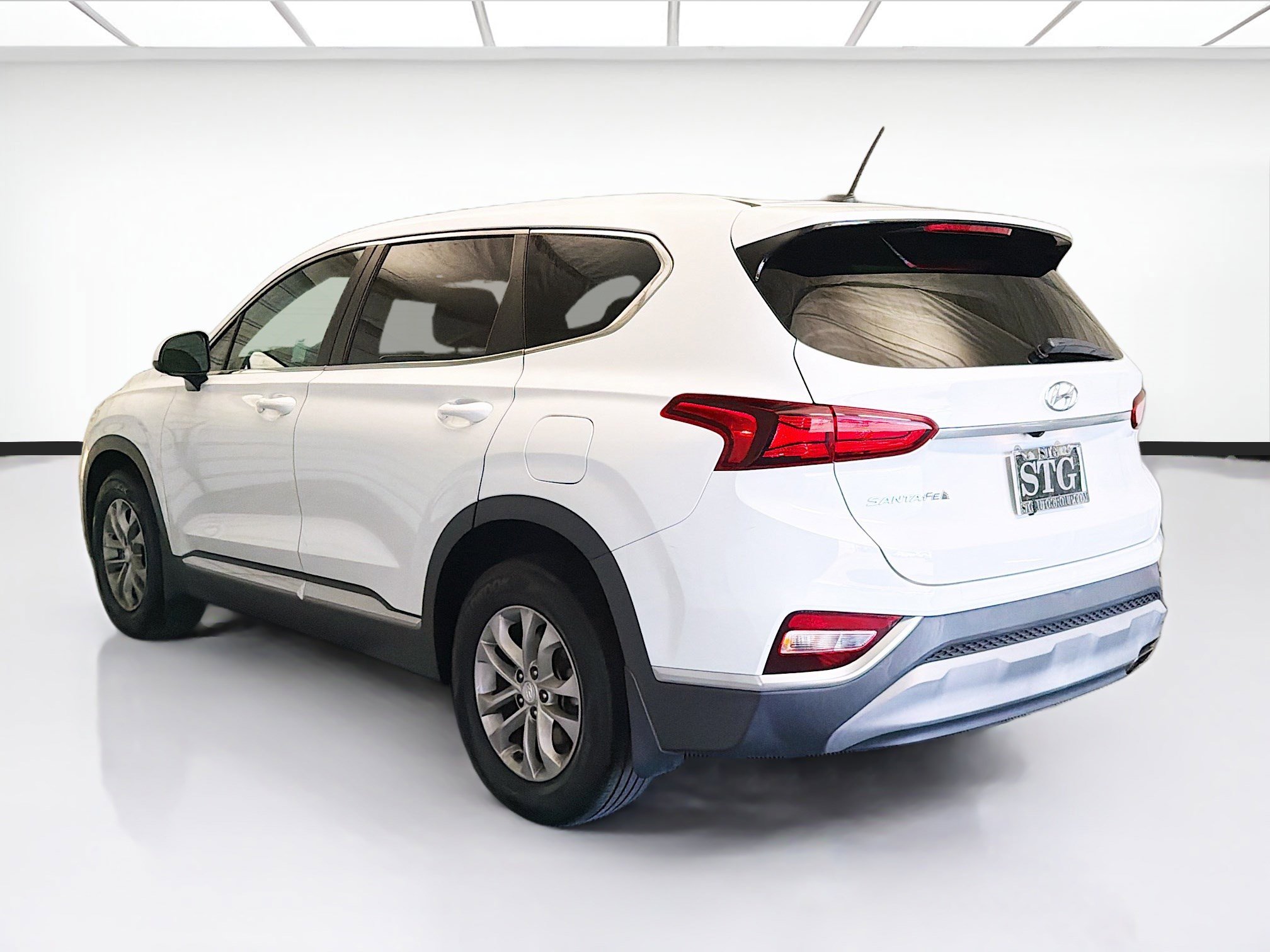 Used 2020 Hyundai Santa Fe SE FWD image 6