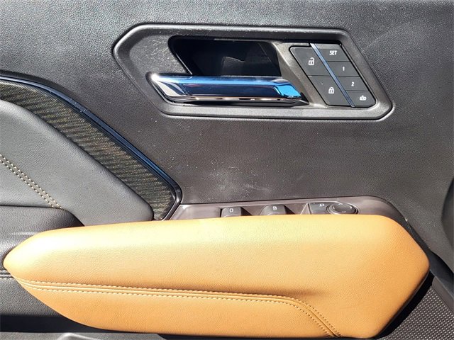 Used 2023 GMC Canyon AT4 w/ AT4 Premium Package image 27