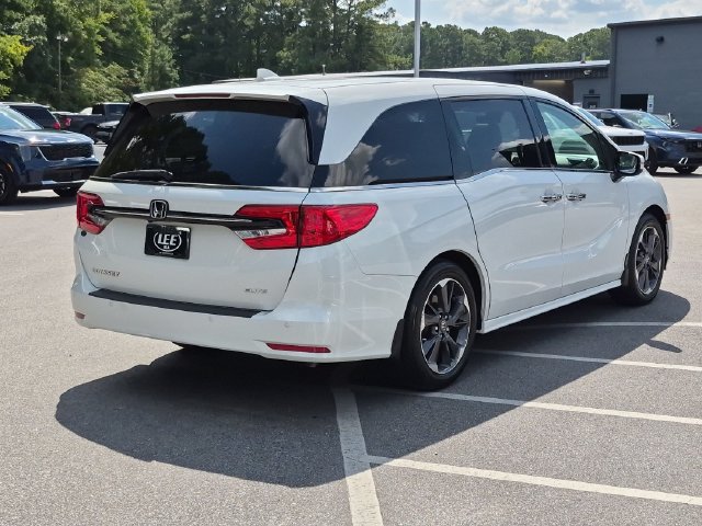 Used 2023 Honda Odyssey Elite image 3