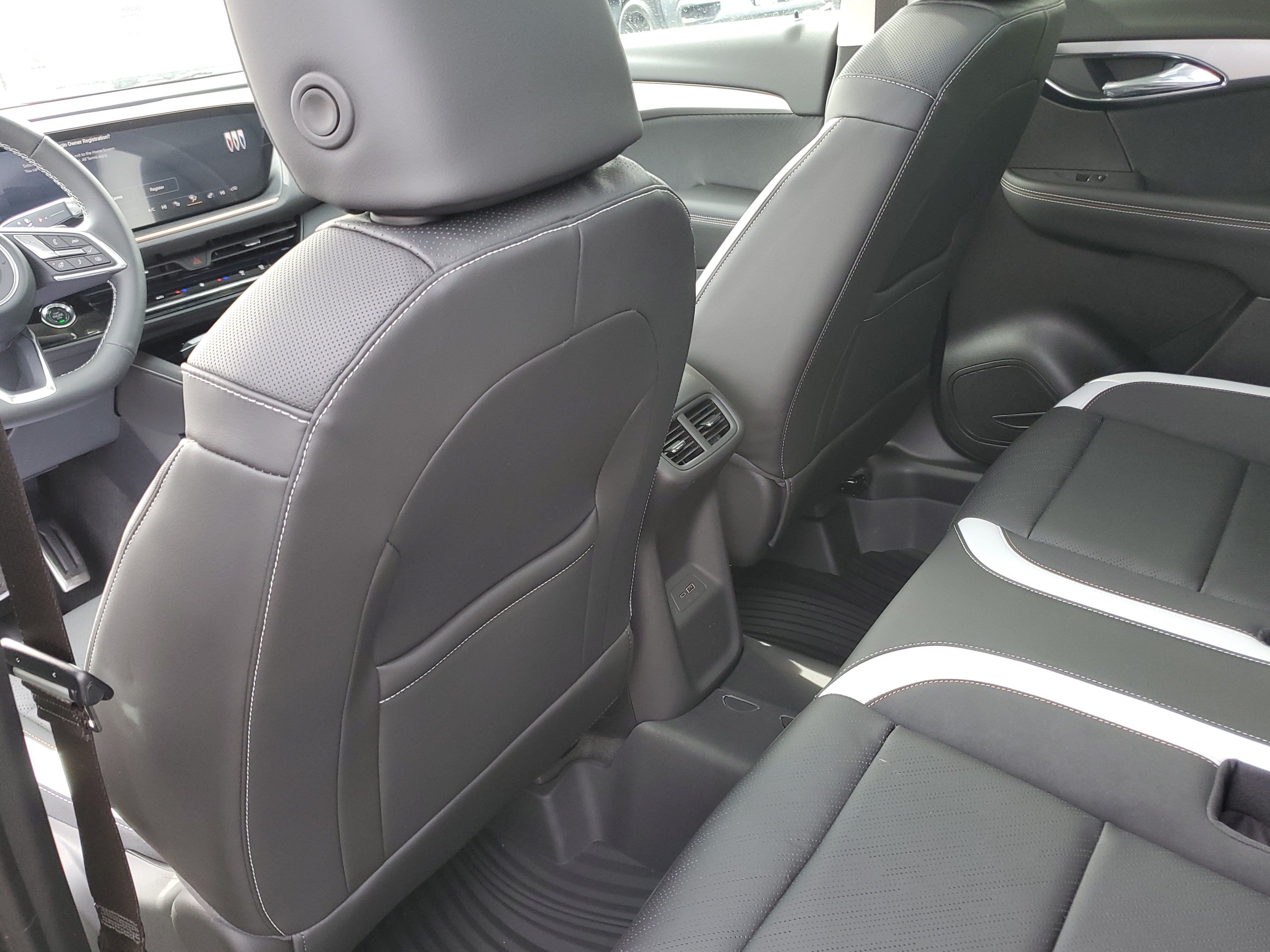 New 2026 Buick Envision Sport Touring AWD/4WD image 32