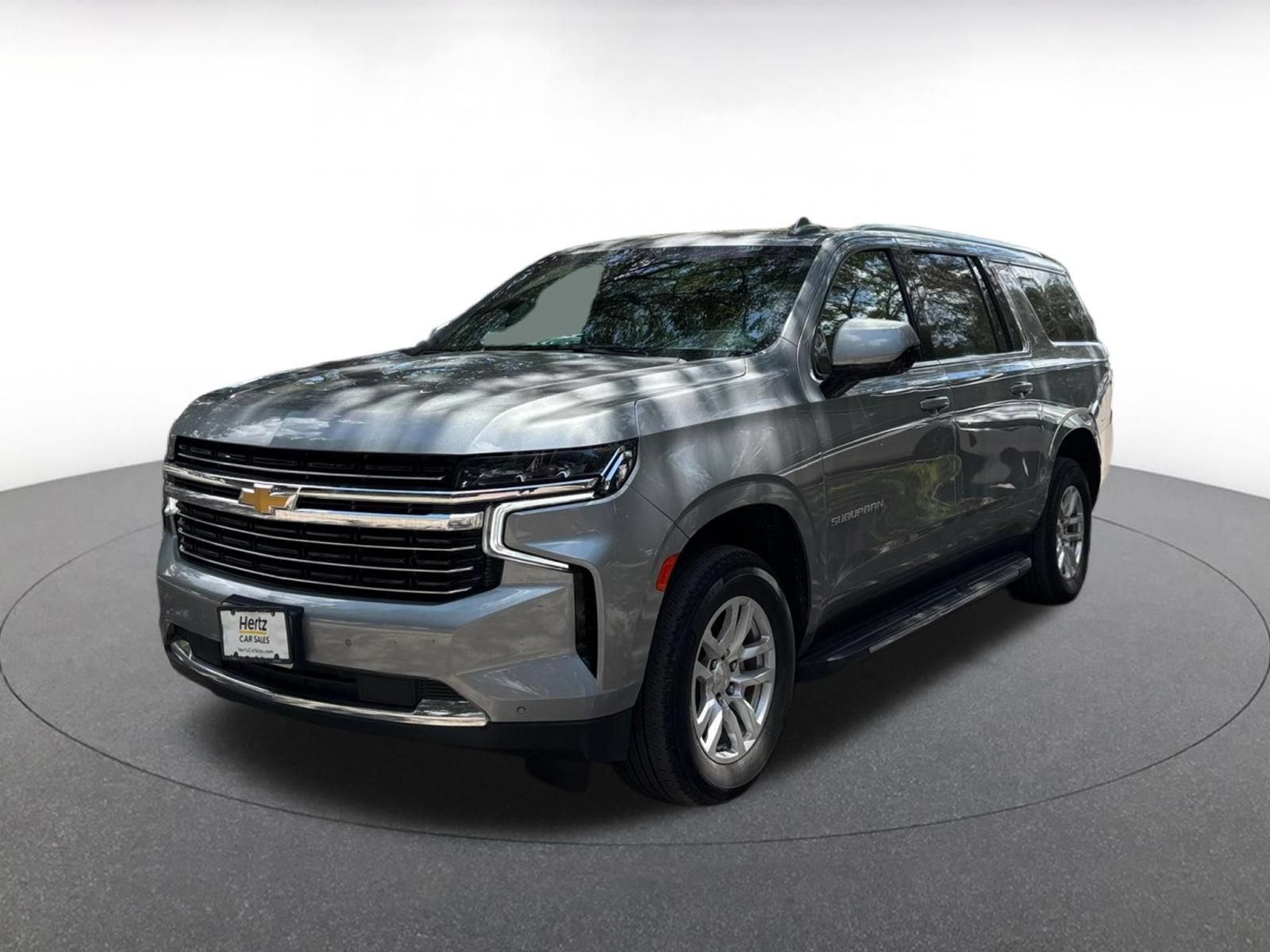 Used 2024 Chevrolet Suburban LT AWD/4WD image 4