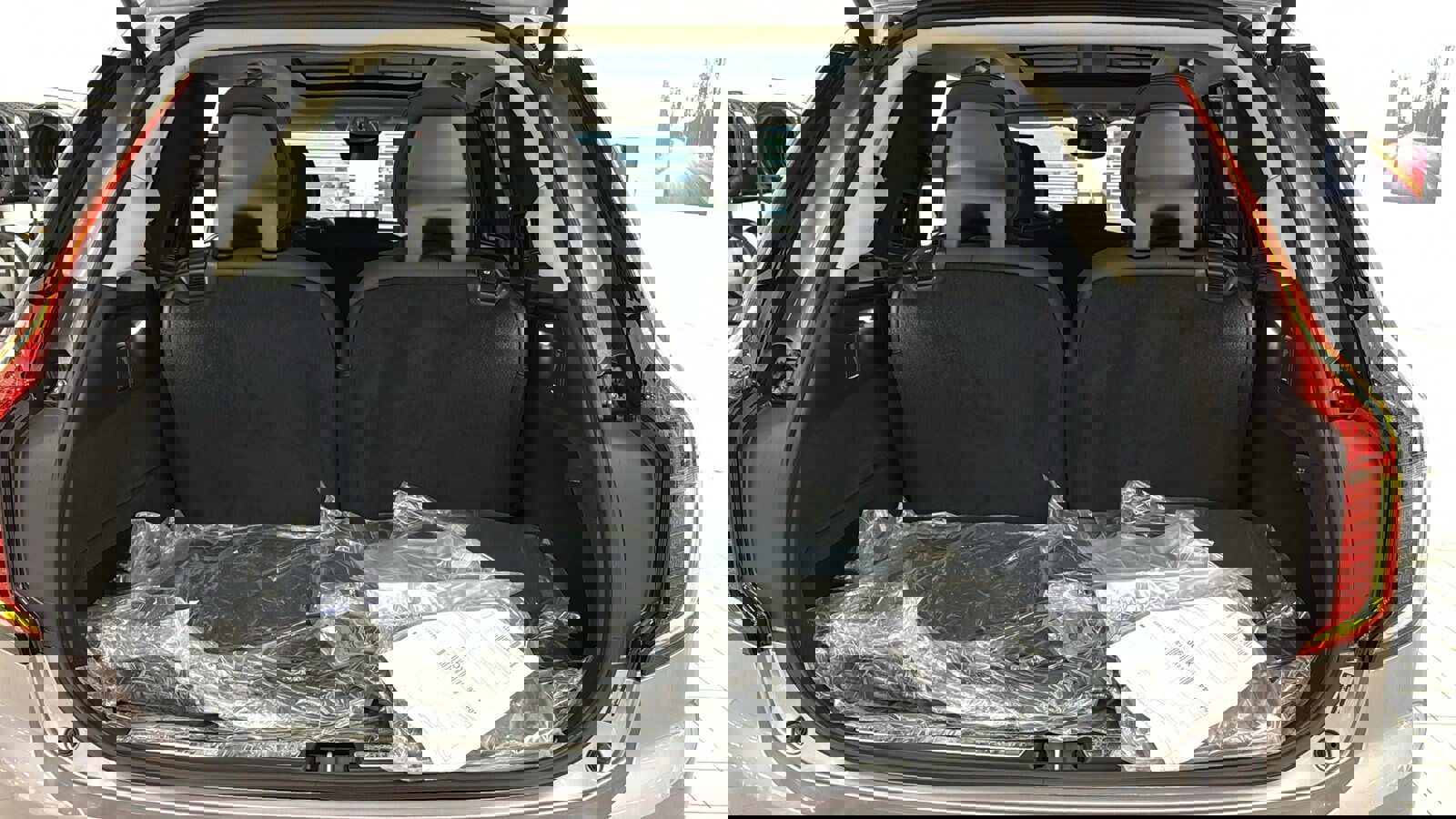 Used 2026 Volvo XC90 B5 Plus w/ Protection Package image 30