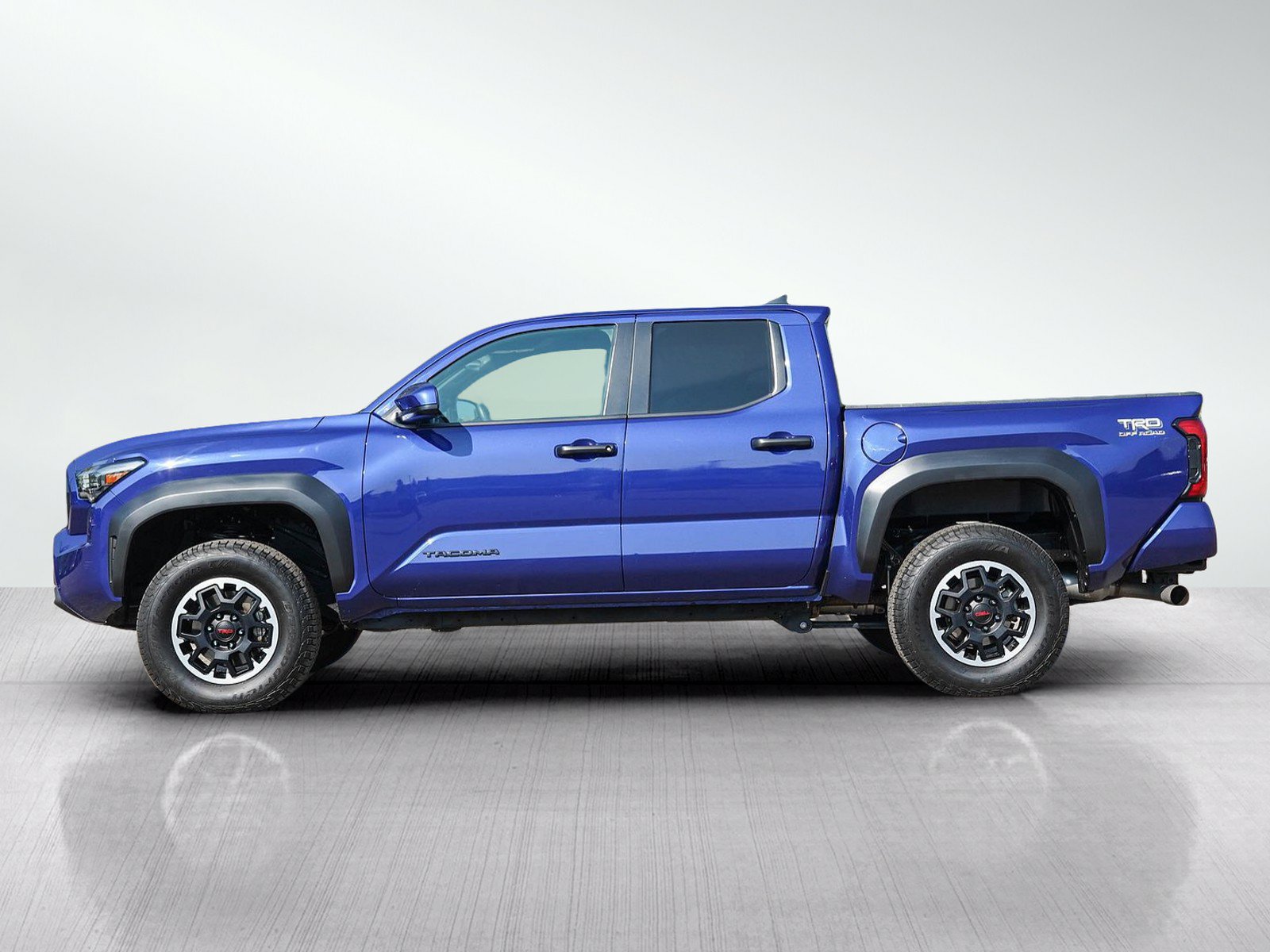 Used 2024 Toyota Tacoma TRD Off-Road AWD/4WD image 2