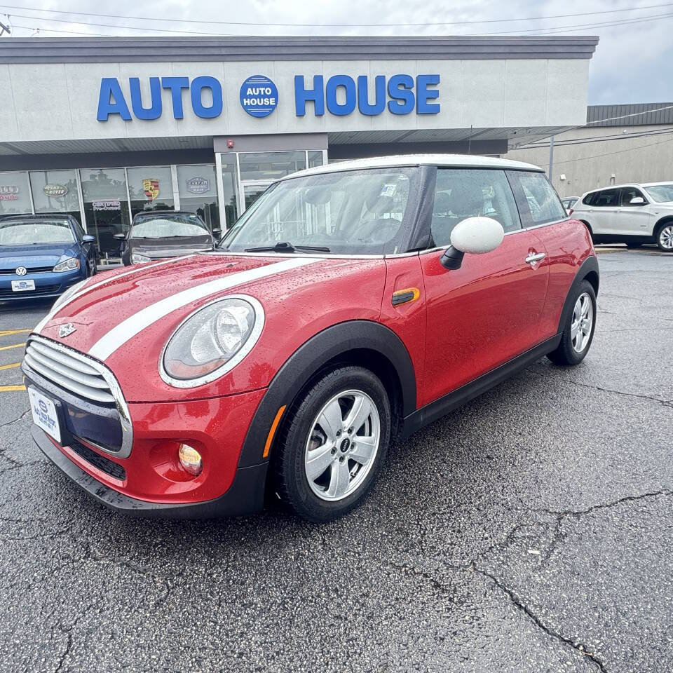 Used 2014 MINI Cooper 2-Door Hardtop FWD image 3
