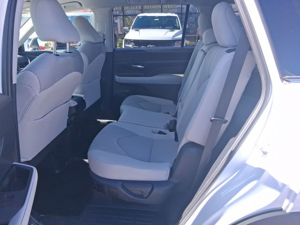 Used 2025 Toyota Grand Highlander AWD Hybrid image 23