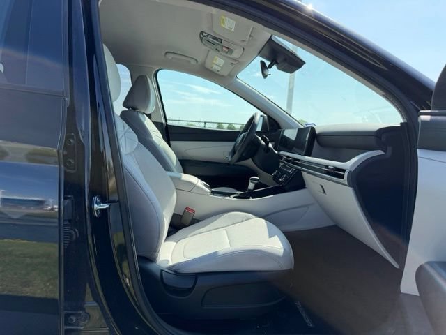 Used 2025 Hyundai Tucson SEL FWD image 11