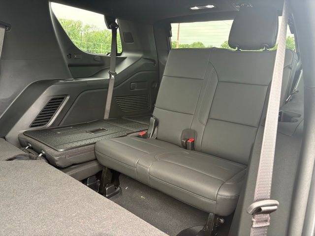 New 2026 Chevrolet Tahoe LT w/ LPO, Dark Essentials Package AWD/4WD image 25