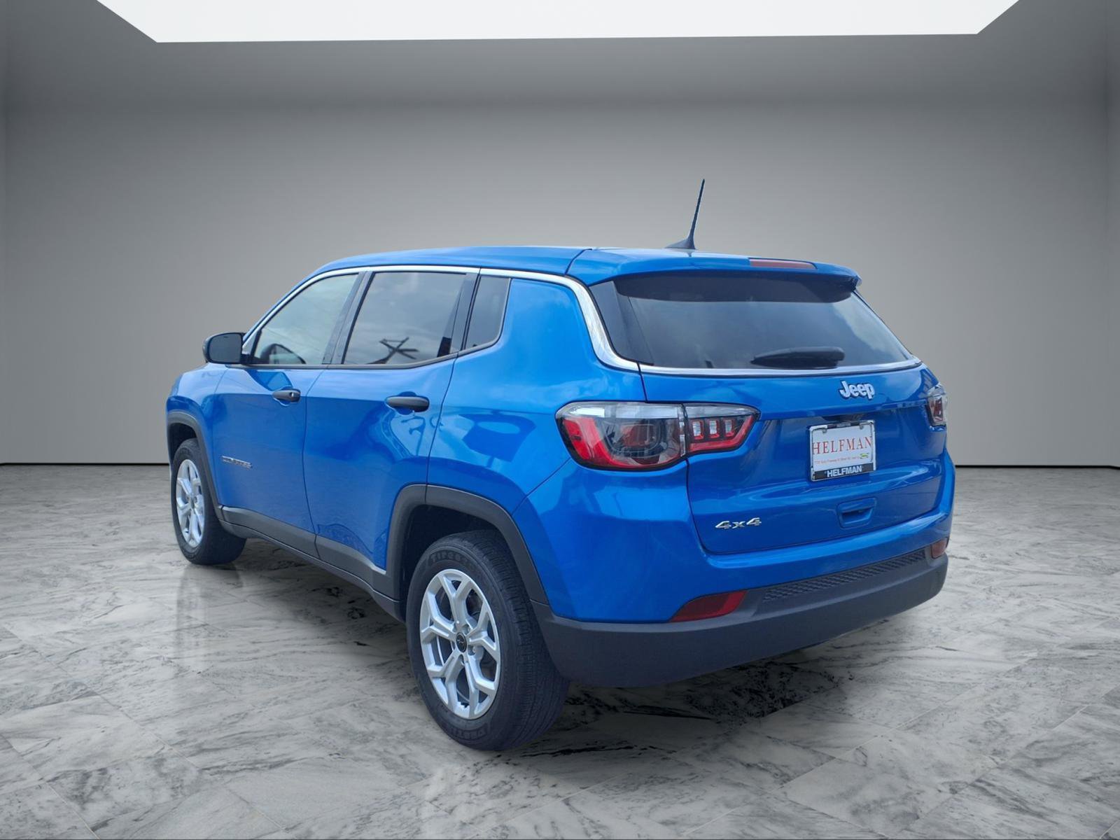 Used 2025 Jeep Compass Sport image 5