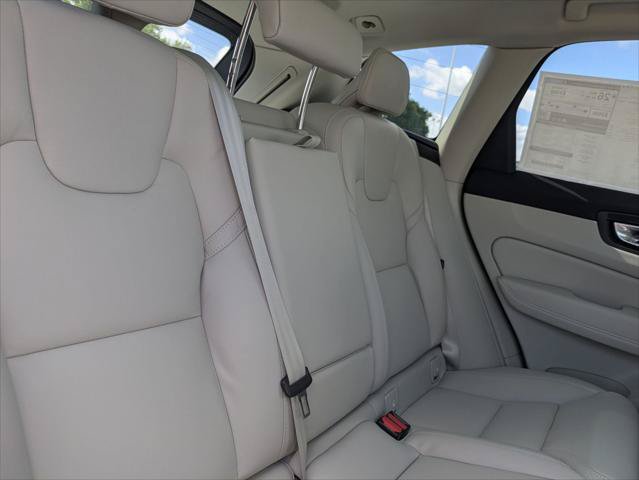 New 2026 Volvo XC60 B5 Ultra w/ Protection Package Premier AWD/4WD image 13