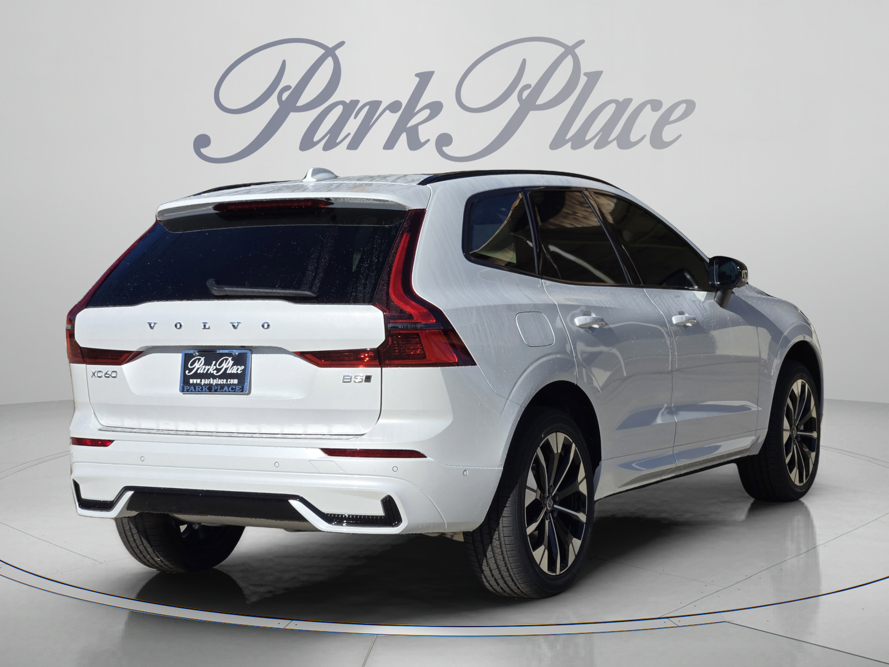New 2026 Volvo XC60 B5 Plus w/ Climate Package AWD/4WD image 6