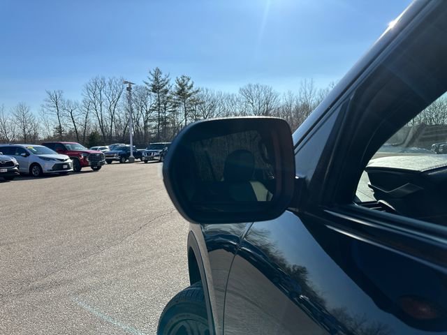 Used 2024 GMC Acadia Elevation w/ Black Edition image 14