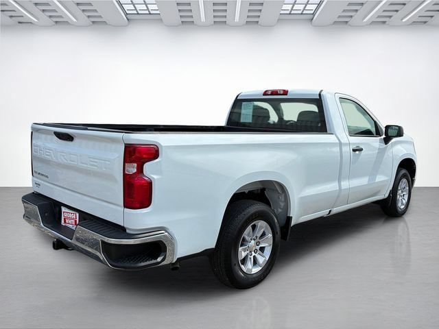 Used 2025 Chevrolet Silverado 1500 W/T RWD image 4