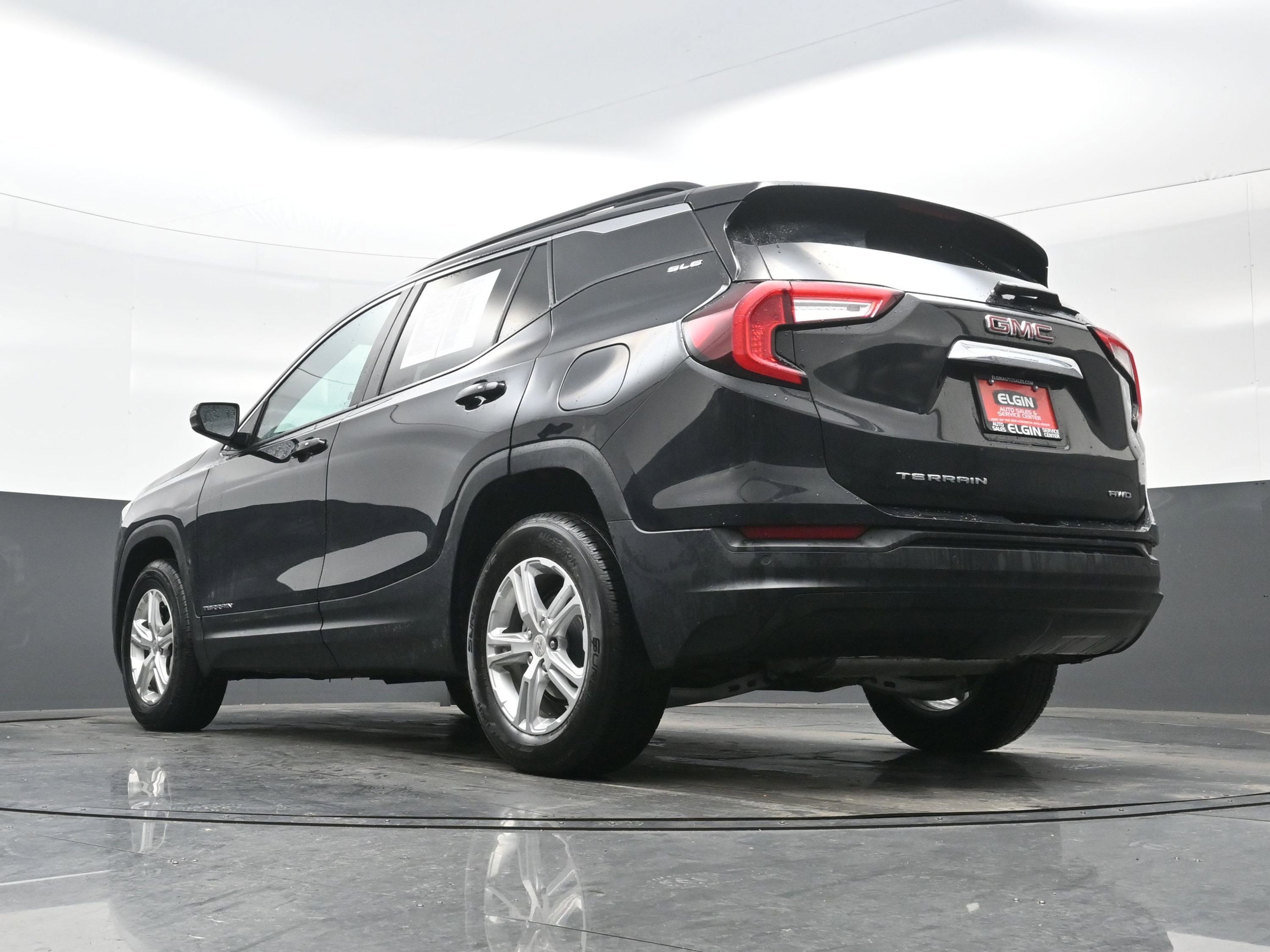 Used 2022 GMC Terrain SLE w/ Driver Convenience Package image 28