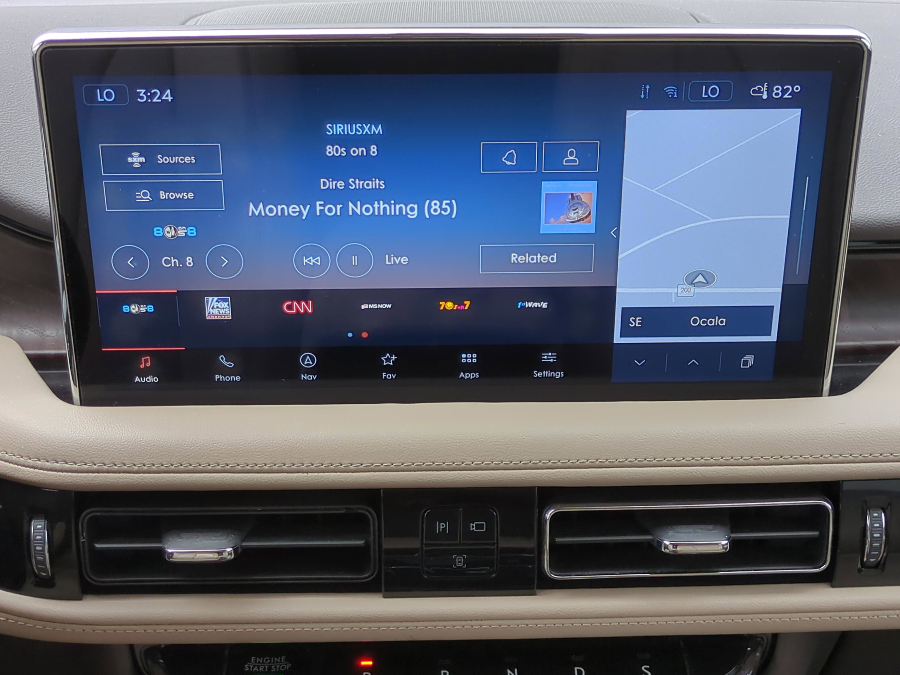 Used 2022 Lincoln Nautilus Reserve w/ Monochromatic Package image 17