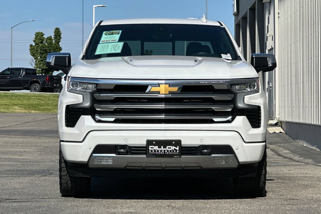 Used 2024 Chevrolet Silverado 1500 High Country w/ Technology Package AWD/4WD image 12