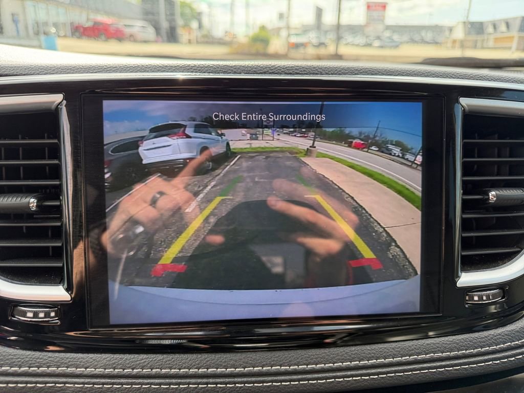 Used 2024 Chrysler Pacifica Limited FWD image 18