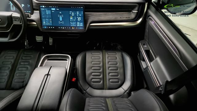 Used 2022 Rivian R1T Adventure AWD/4WD image 54