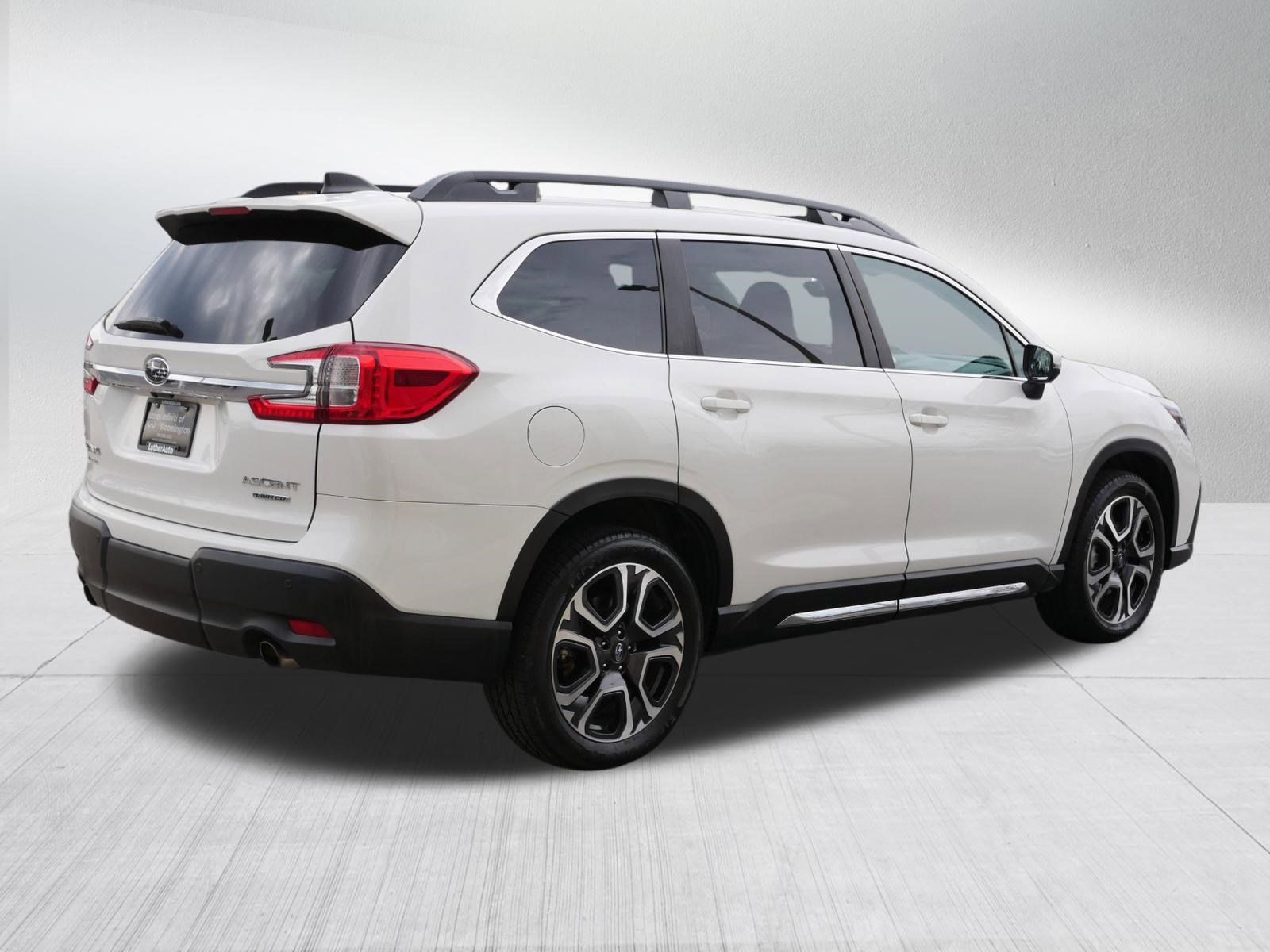 Used 2023 Subaru Ascent Limited image 7