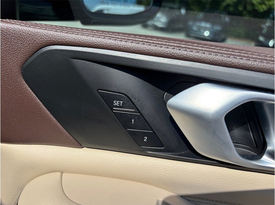 Used 2019 BMW X7 xDrive40i w/ Premium Package AWD/4WD image 52