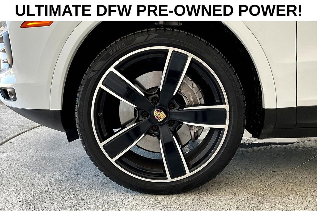 Used 2023 Porsche Cayenne AWD/4WD image 11