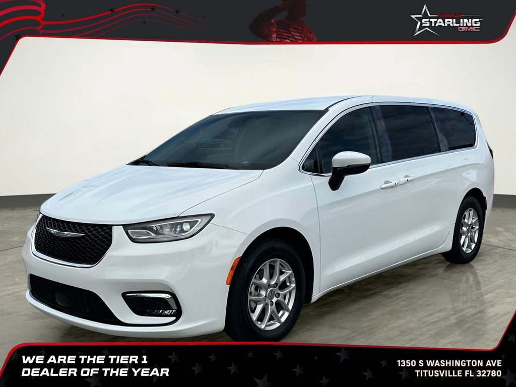 Used 2023 Chrysler Pacifica Touring-L