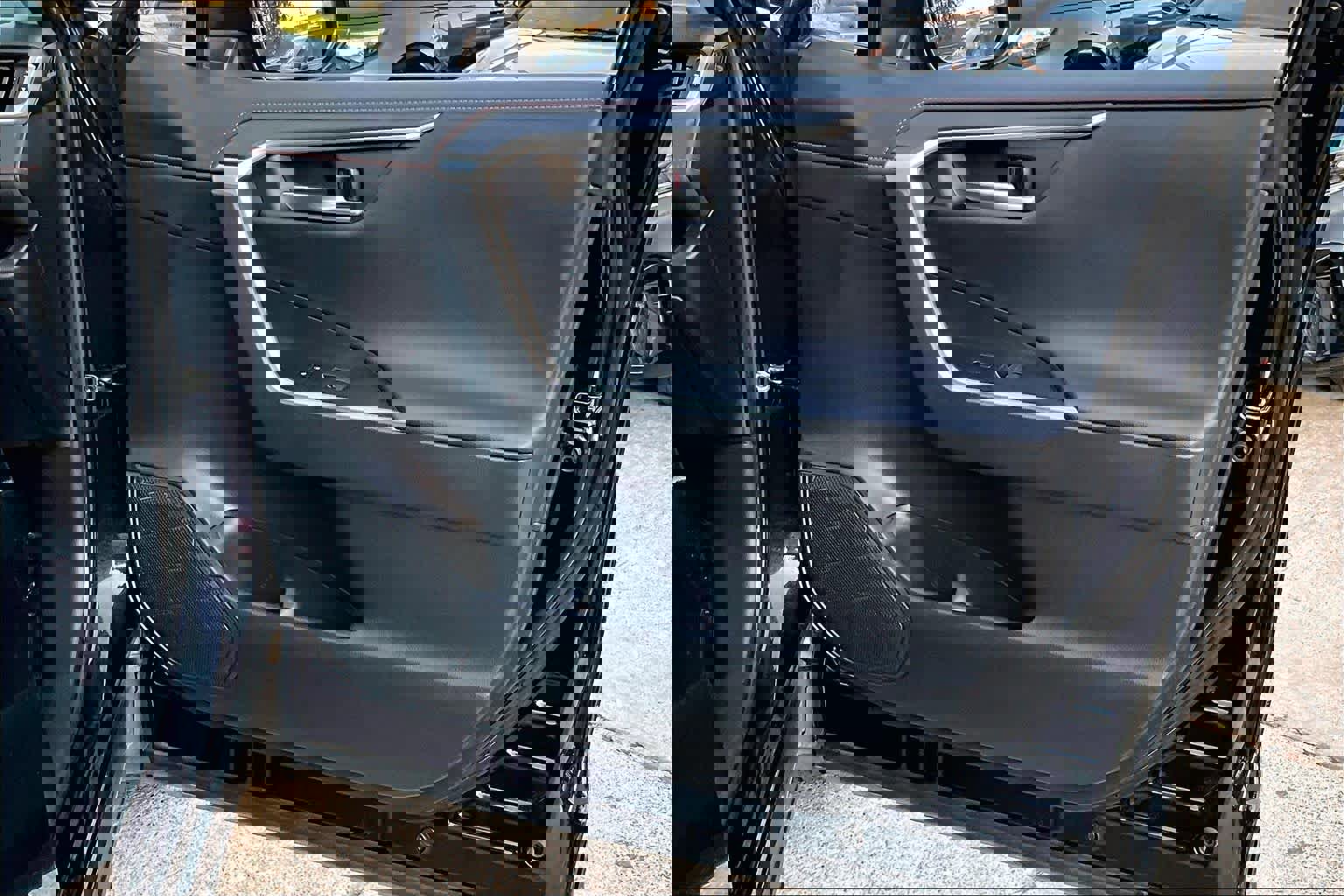 Used 2023 Toyota RAV4 Adventure image 22