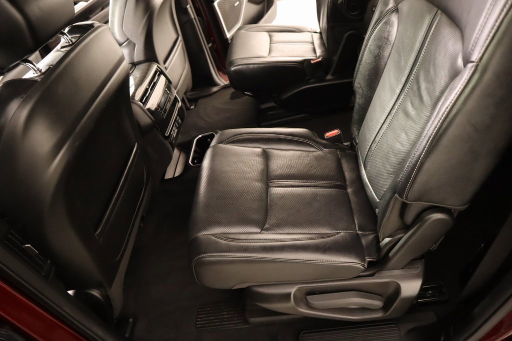 Used 2022 Jeep Wagoneer Series III w/ Flexible Seating Group image 13