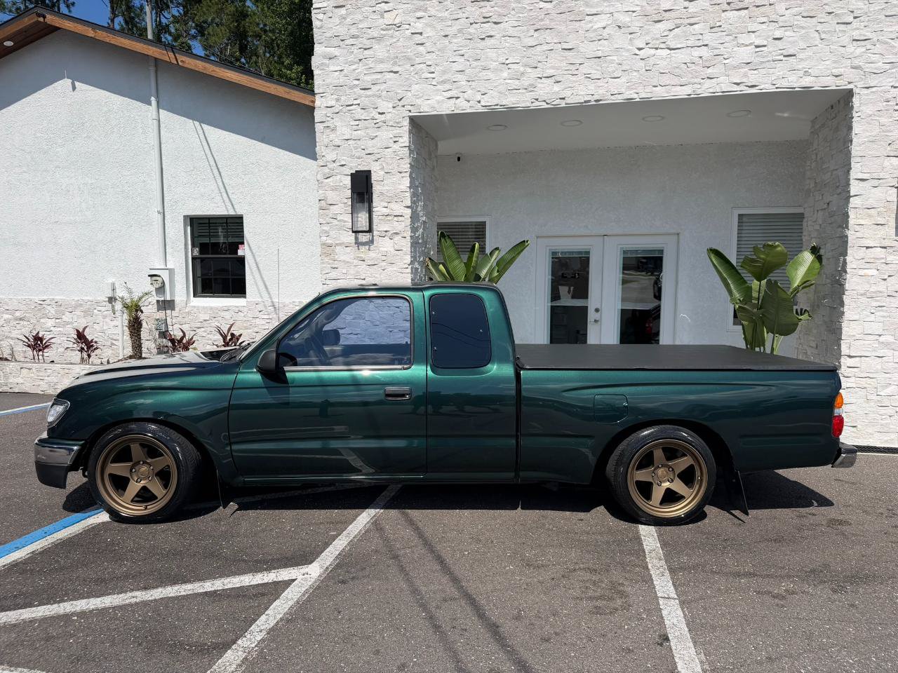 Used 2002 Toyota Tacoma 2WD Xtracab image 2