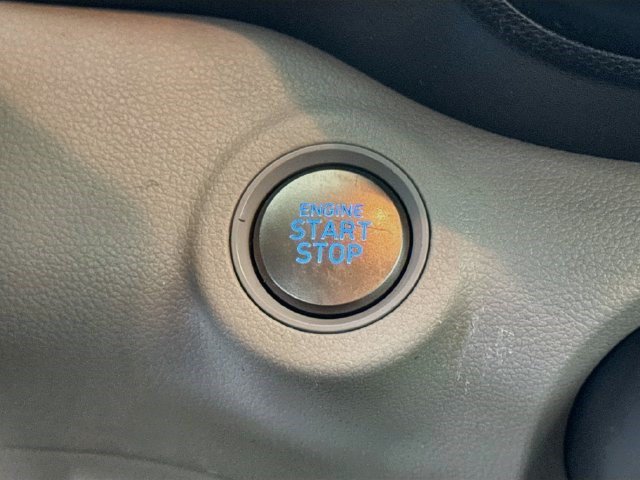 Used 2024 Hyundai Venue SEL FWD image 20
