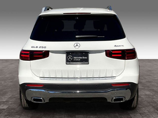 Used 2026 Mercedes-Benz GLB 250 4MATIC image 6