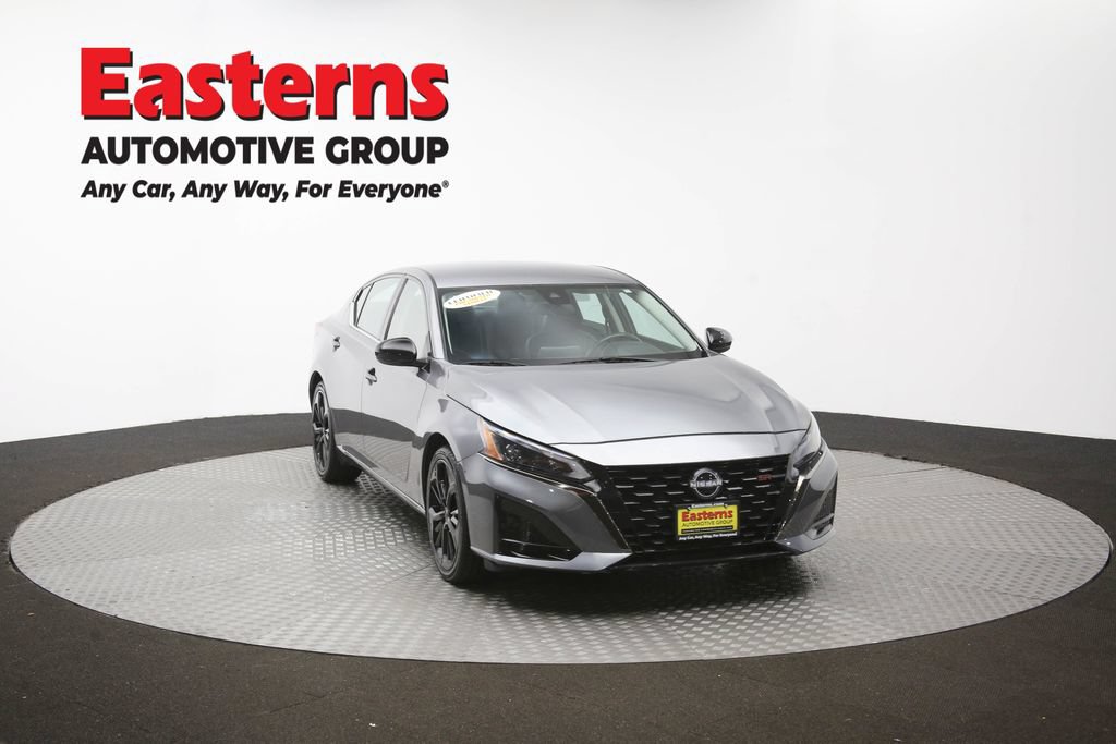 Used 2023 Nissan Altima 2.5 SR FWD image 52